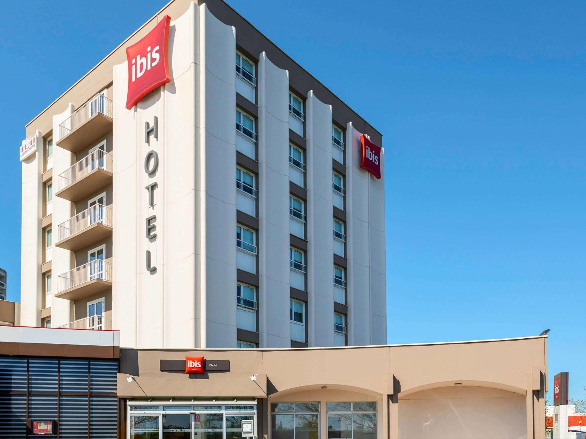 Ibis Cholet Hotel Exterior foto