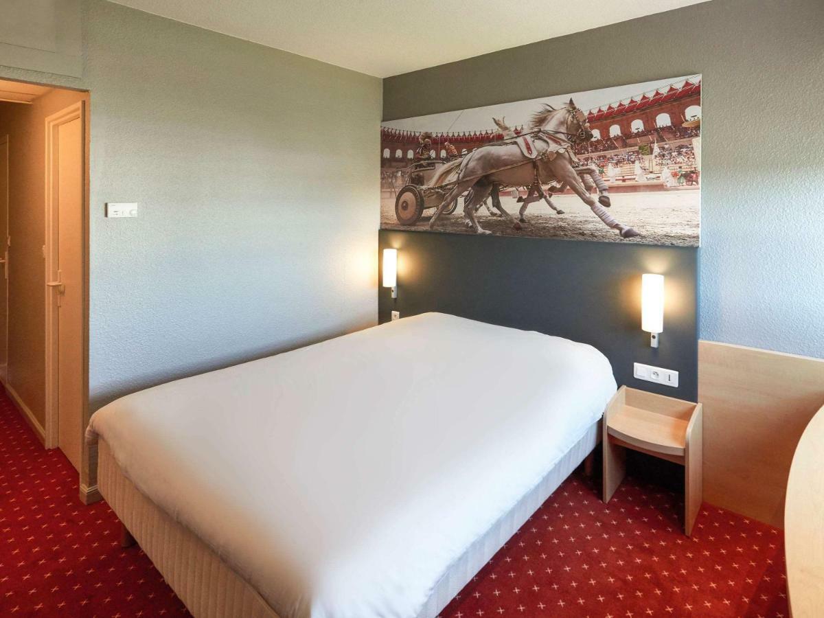 Ibis Cholet Hotel Exterior foto
